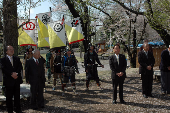 多賀谷時代祭り。多賀谷氏の石碑の前にて