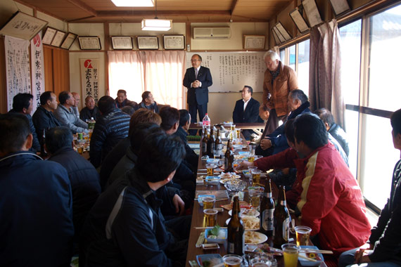 新年会にお招きを受けてのご挨拶。増田前下妻市議会議長と。