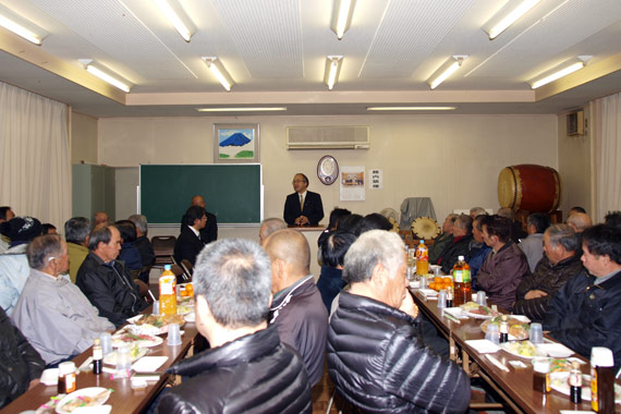 県政状況を、この地区と関連付けてご説明しました。