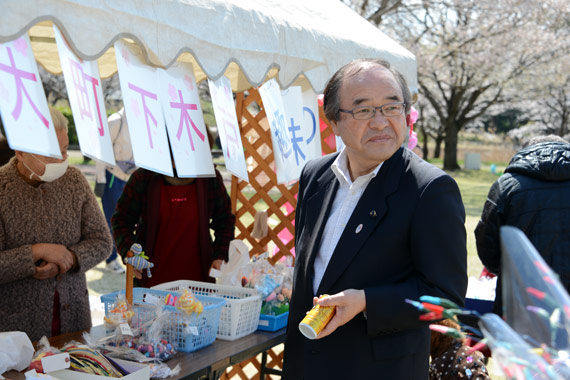 いろいろな出店を訪れ、みなさんとお話できました。