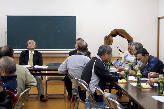 質問をお聞きしながら、「さて、どうお話しようか」、と思案中。